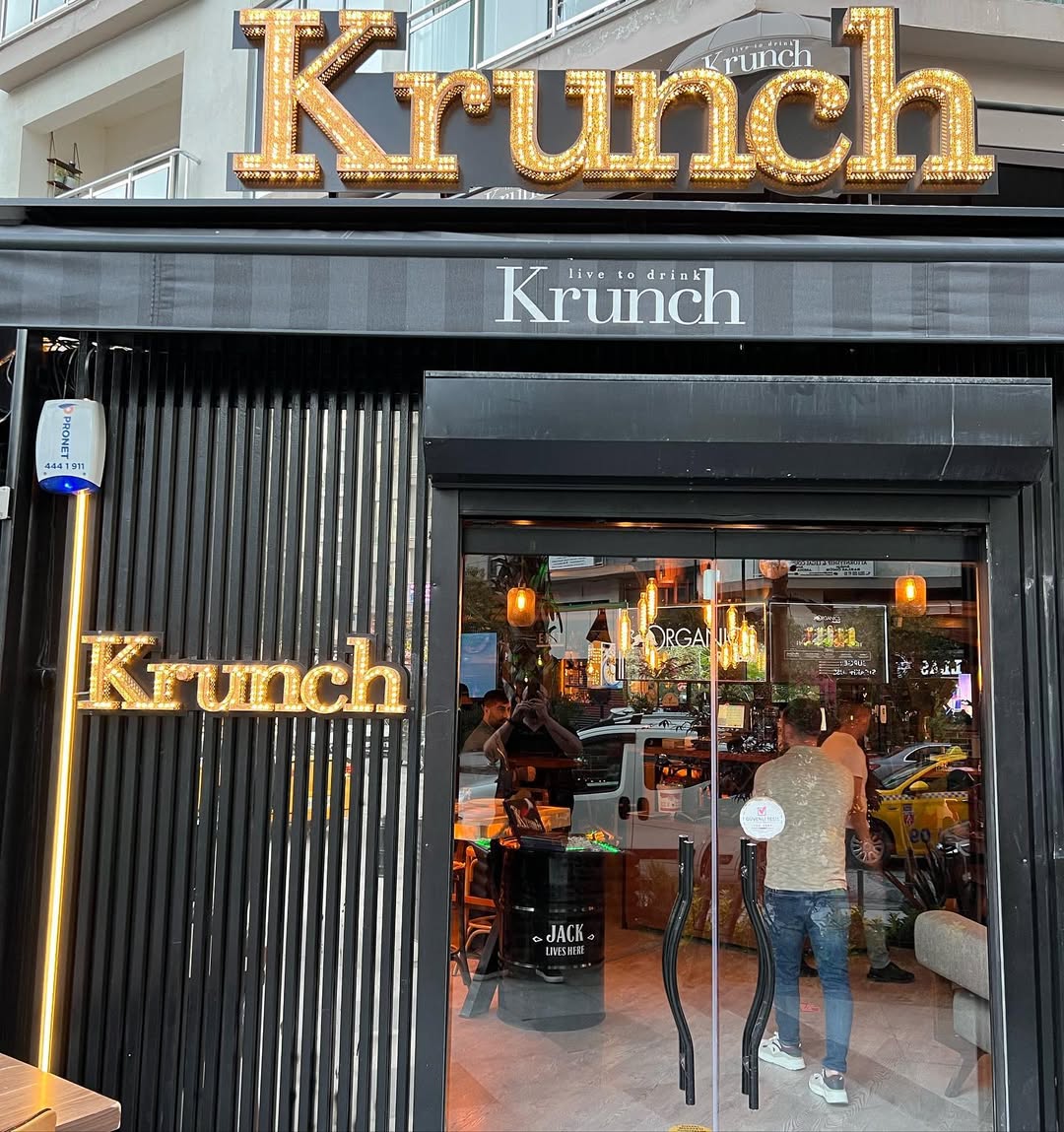 Krunch — Rustik Ampullü (Edison) Kutu Harf Tabela ve Cephe Tasarımı